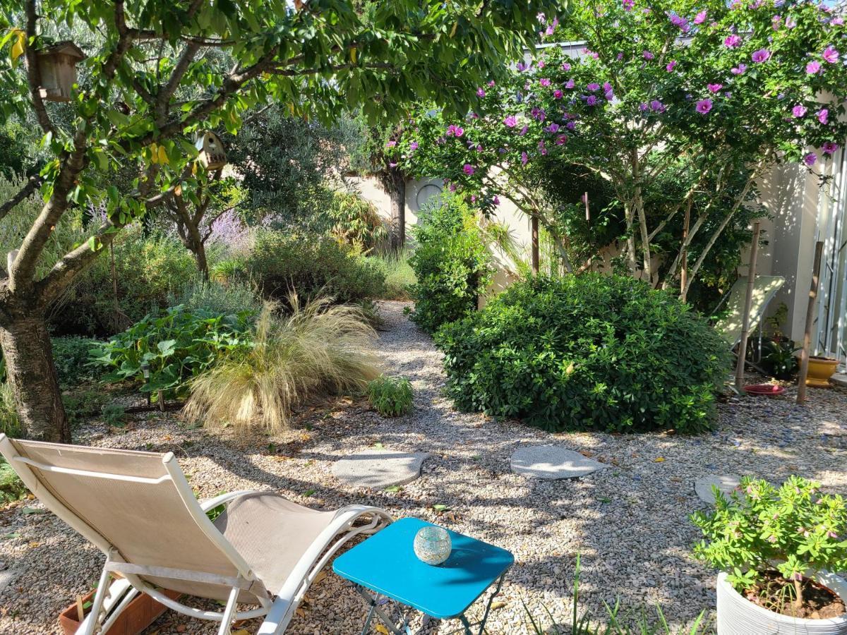 Habitación en casa particular Chez Nous Dans Notre Petit Jardin Montpellier