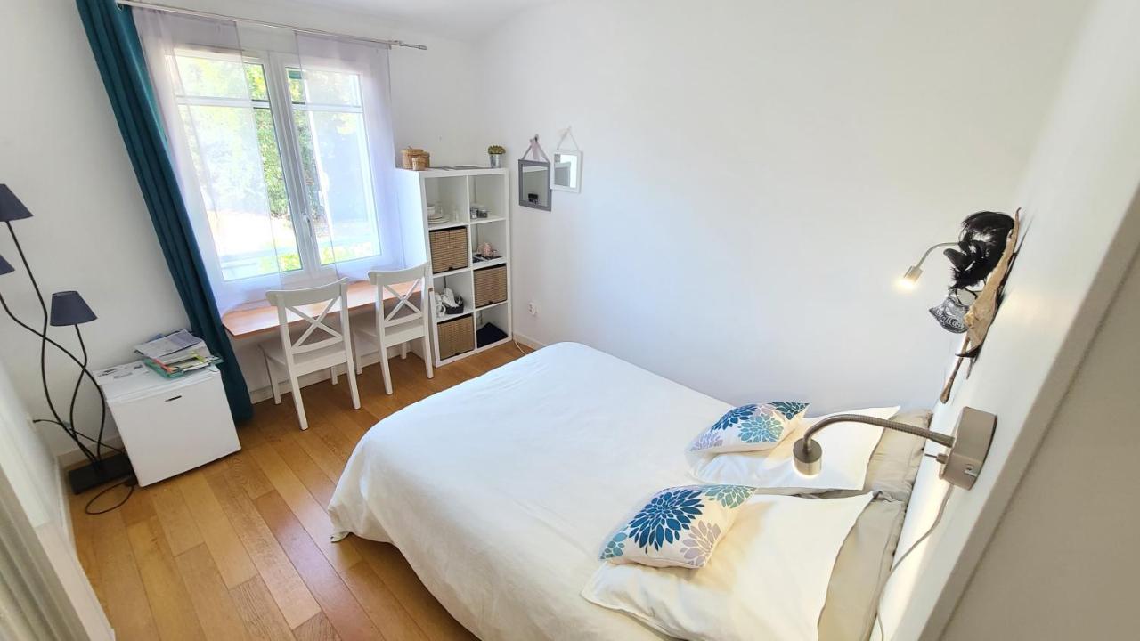 Chez Nous Dans Notre Petit Jardin Habitación en casa particular *